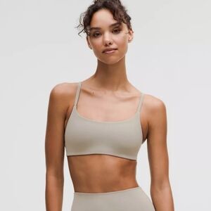 NWOT Lululemon Wunder Train Strappy Racer Bra Light Support, A/B Cup